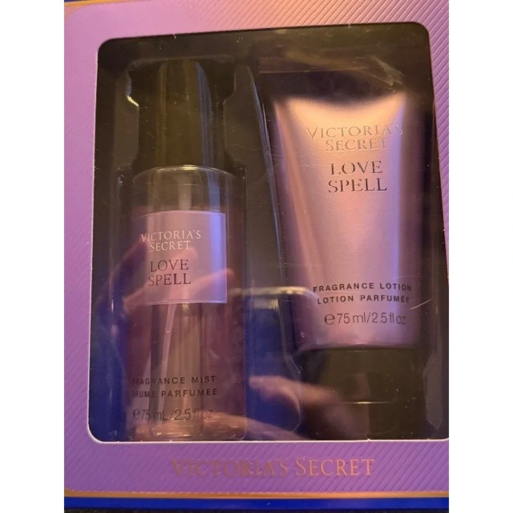Victoria's Secret Love Spell Fragrance Mist Lotion Set 2.5 oz Each‎